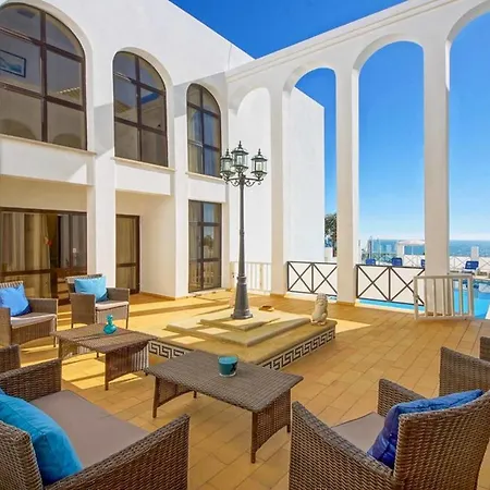 Albuar Villa