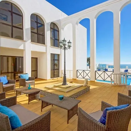 Villa Albuar Patroves